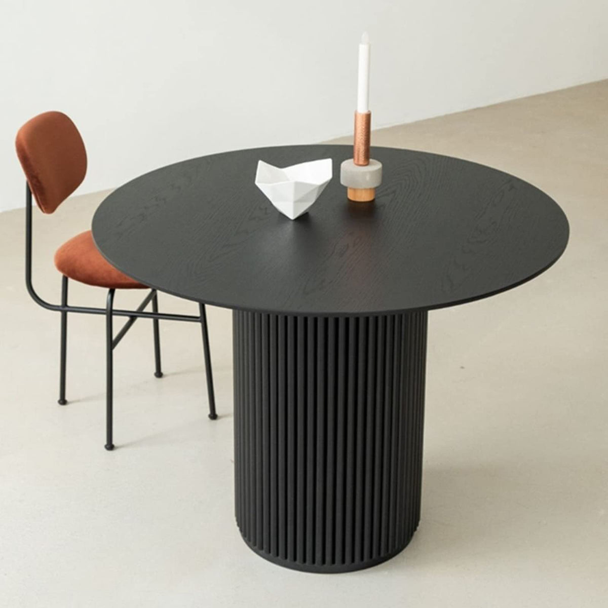 Black Pine Wood Round Dining Table I829