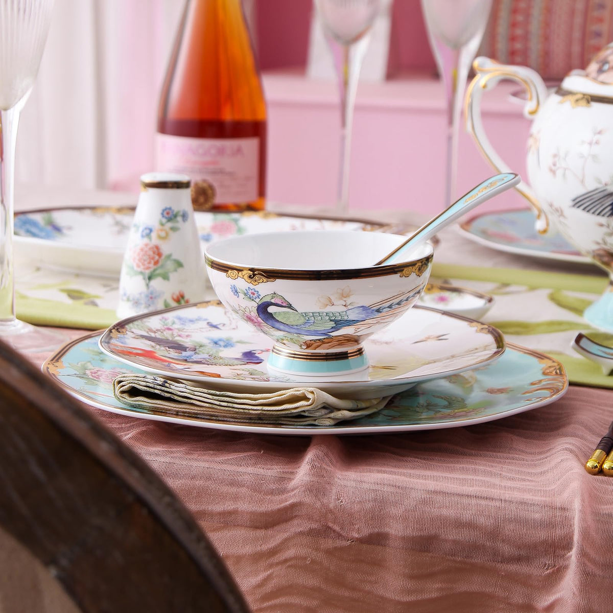 12-Piece Bone China Dinnerware Set for 4 N8443